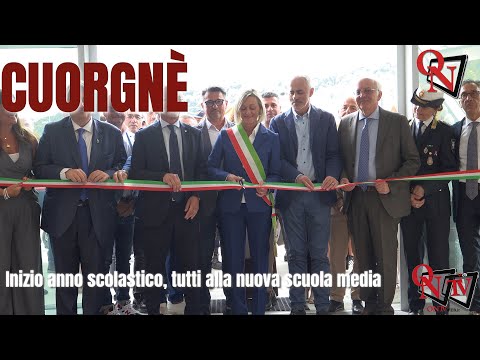 Cuorgnè - Start of the school year, everyone at the new middle school