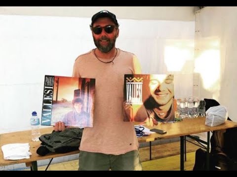 download lagu mp3 mp4 Paolo Vallesi Età, download lagu Paolo Vallesi Età gratis, unduh video klip Paolo Vallesi Età