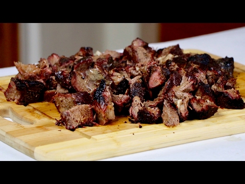 How to smoke pulled (chopped) beef chuck roast on the...