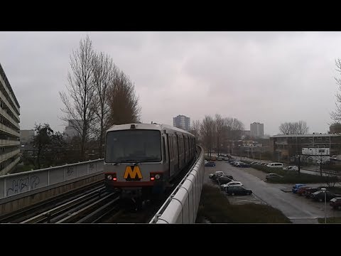 RET Metro 3*Type T op Slotlaan richting De Terp (metrolijn C)
