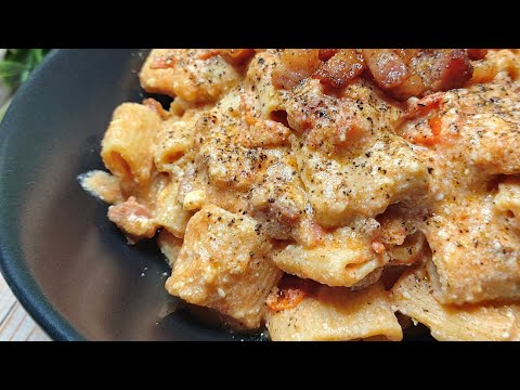 PASTA KETO/LOWCARB CON RICOTTA, POMODORINI E PANCETTA