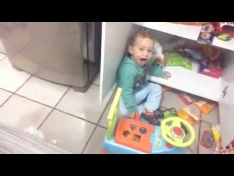 A mãe não saiu do Facebook e olha o que aconteceu