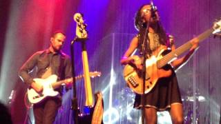 Esperanza Spalding - Ebony and Ivy