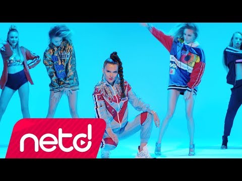 download lagu mp3 mp4 Demet Akaln Canma Desin, download lagu Demet Akaln Canma Desin gratis, unduh video klip Demet Akaln Canma Desin
