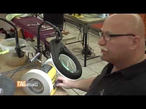 World champion in knife sharpening at Globus