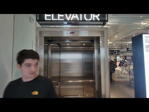 Door Issues: Loud Schindler 330A Hydraulic Elevator @ H&M, Roosevelt Field, Garden City, NY