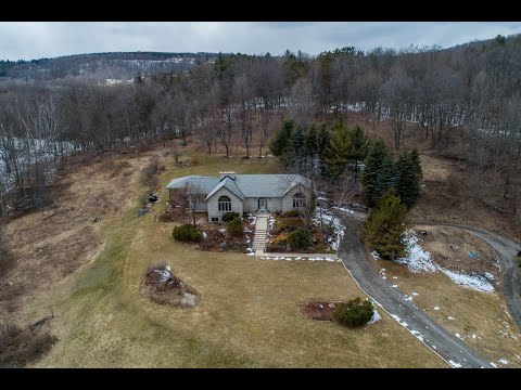 10 Southridge Trail Caledon Village