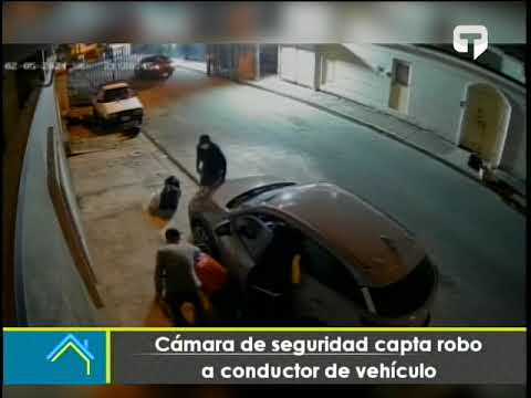 Cámara de seguridad capta robo a conductor de vehículo