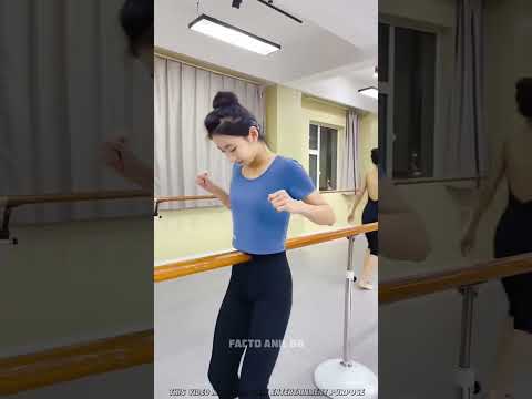 टॉफी के लिए लड़की लड़के सब जा रहे 🍬🙎 ~वुडोवर्किंगआर्टस्किल  ~woodworkingartskill #viral #shorts