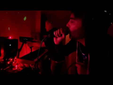 Vandal Moon   "WICKED WORLD" (pandemic performance)