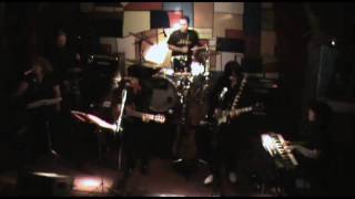 Estefy Lennon Band - &quot;Cleanup time&quot; - Cavern Club B. Aires