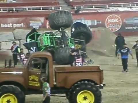 Monster Jam World Finals 13 Encore: Grave Digger!