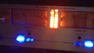 Video thumbnail for Trying the ART MPA GOLD YEAH! Like this guitars rock! #beatit by Mary Keey