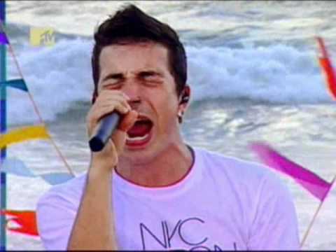 Luau Mtv 2011 - Nx zero - Tarde pra desistir (Feat. Rincon Sapiencia)