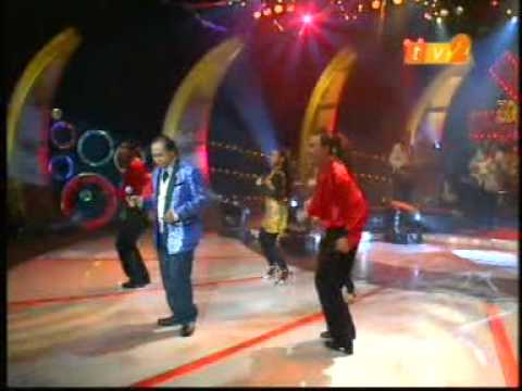 Sometimes Group mengiringi M.Fadhil "Kisah Dongeng Sang Pelangi"