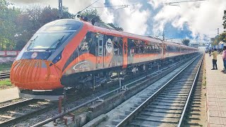 Dehradun - Lucknow Vande Bharat Special Express Tr
