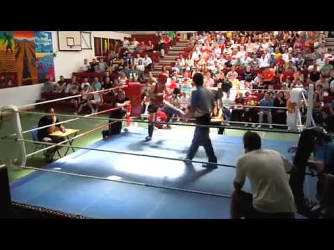 Graham Linehan (Spartan) Vs Rob Moroney (Siam Warriors) - 8th Aug 2010 Coláiste Choilm