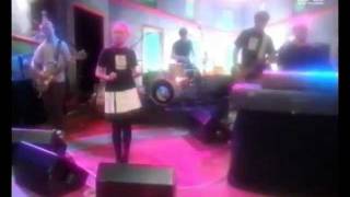 The Cardigans - Carnival (Live MTV Most Wanted 1995)