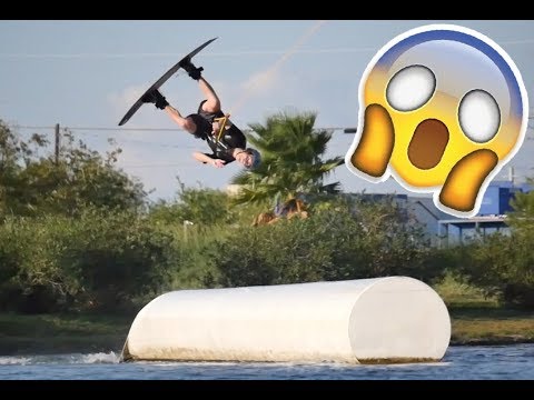 EXTREME WAKEBOARDING