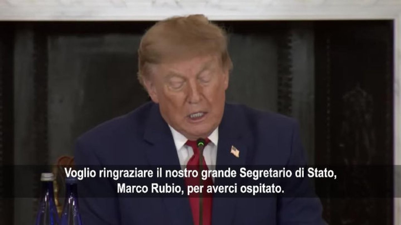 Trump scherza con Rubio al Dipartimento di Stato: Le colonne corinzie le porto nello studio Ovale