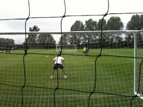 Joe Hart v Mario Balotelli MCFC Training 17/8/2010