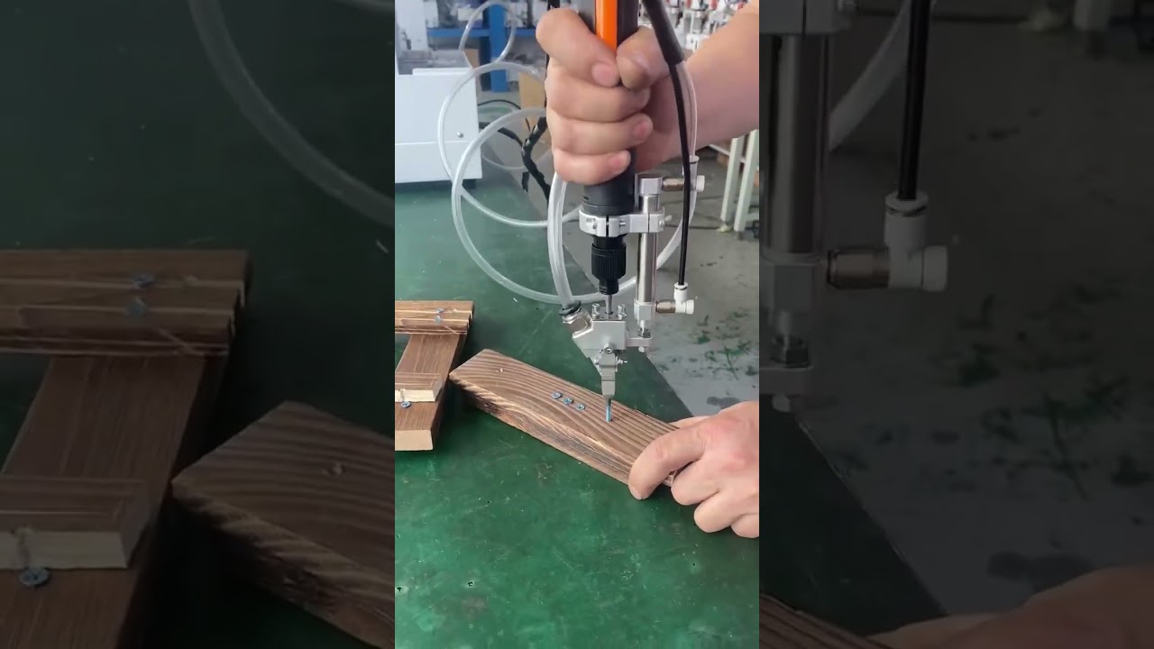 Handheld Screw Machine with Automatic Feeder #machine #factory #Locking screw