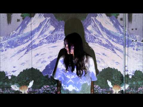 ElRoy 4.0 & The Kite String Tangle - Trinkets