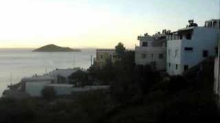 preview picture of video 'Castle View Studios in Leros - Λέρος  διαμερίσματα με Θέα το Κάστρο'