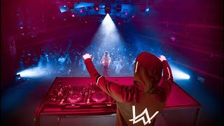 Alan Walker - I Don’t Wanna Go (feat. Julie Bergan) (Live Version)