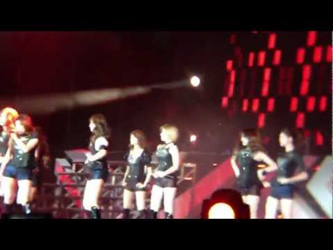 [HD FANCAM] 120922 SNSD - Run Devil Run @ SMTOWN INA