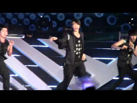 FANCAM SMTown Jakarta 2012 - Super junior - Sexy, Free and Single