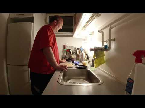 MongoTV_5010 - Min Natmad - DANISH MUKBANG - Franskbrød Med SYLTETØJ og HONNING