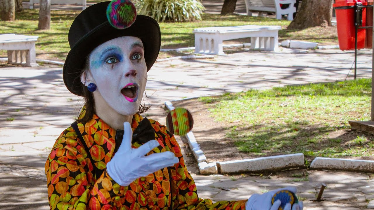 Existe ou Resiste - Documentário