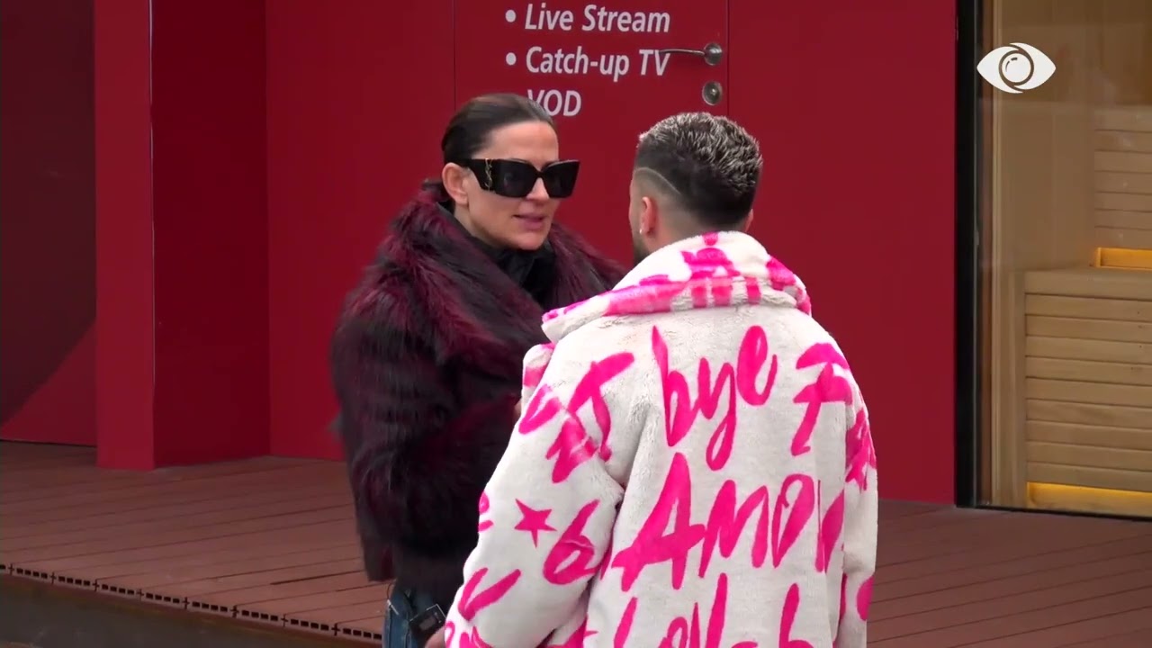 “Kështu janë miqtë?”/ Vijon diskutimi Rozana-Gjesti