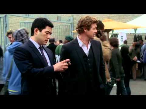 The Mentalist 4x09  Jane, Cho tweeting scene  xD