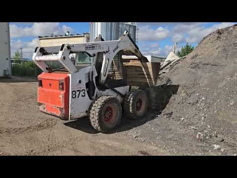 Bobcat 873, mini loaders