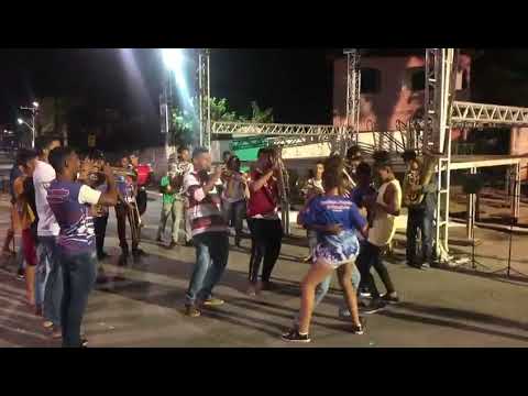 FANPOP de Parafuso  ensaio para  desfile  2019