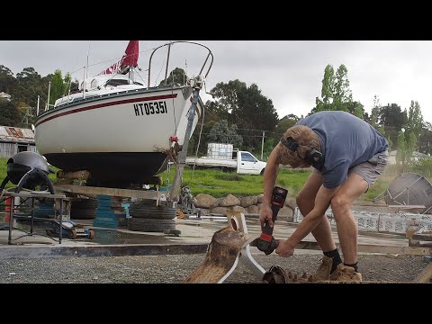 MAIDEN VOYAGE!! Learning to sail a 20ft yacht!