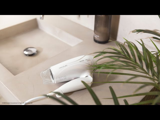 Secador de Cabelo de Viagem Dobrável Iónico Cecotec Bamba IoniCare 5400 Power&Go 2400W 2 Temperaturas 2 Velocidades Jato de Ar Frio Branco video