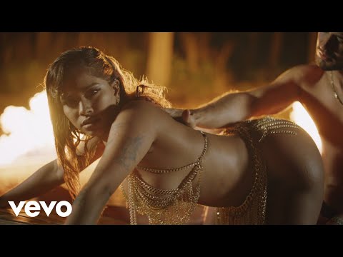 Elisama - Demasiado Rico (Official Video)