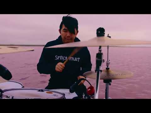 Oliver Cronin - Fine now (Official Visualiser)