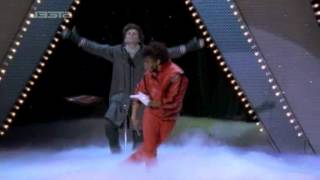 Psych - Shawn e Gus Cantano "Shout" [ITA]