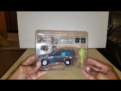 Edoggz Reviews: Transformers Masterpiece MP-56 Trailbreaker