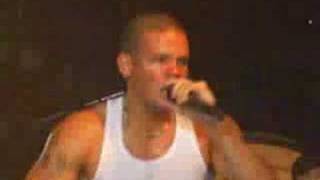 calle 13 - un beso de desayuno