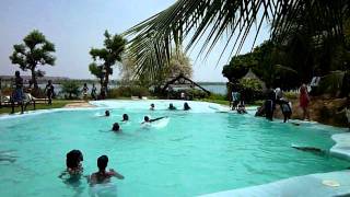 preview picture of video 'Beach Party au BadaLodge - Bamako - Mali'