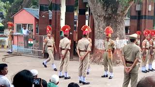 preview picture of video 'India and Bangladesh border retreat ceremony'