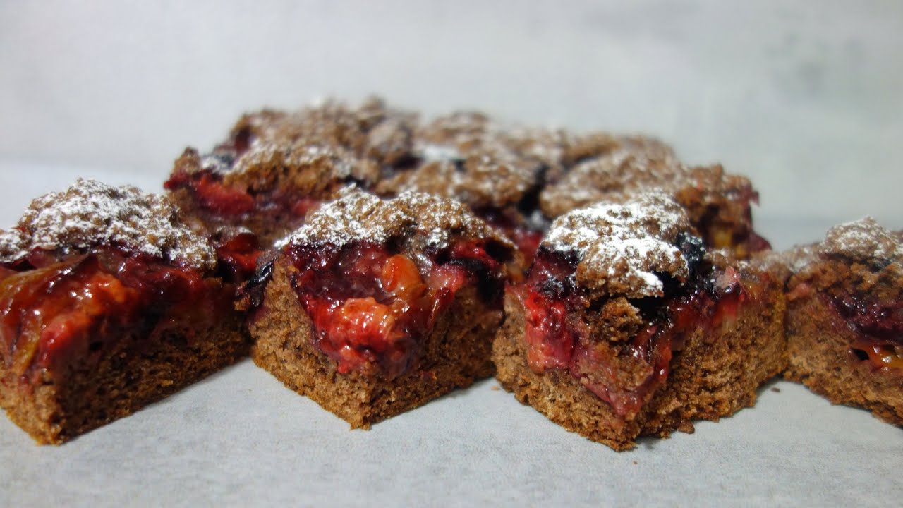 Tani przepis na pyszne ciasto czekoladowe z śliwkami