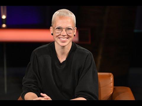 Sängerin Stefanie Heinzmann | NDR Talk Show