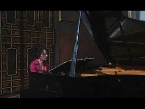 Bach - WTC I (Joanna MacGregor) - Prelude & Fugue No. 20 in A Minor BWV 865