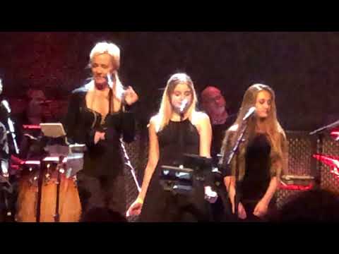 Jonathan and Linda at Steely Damned 2's Holiday Show Dec 29, 2017